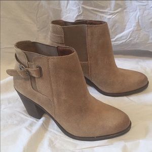 Like new lucky Esperanza leather booties